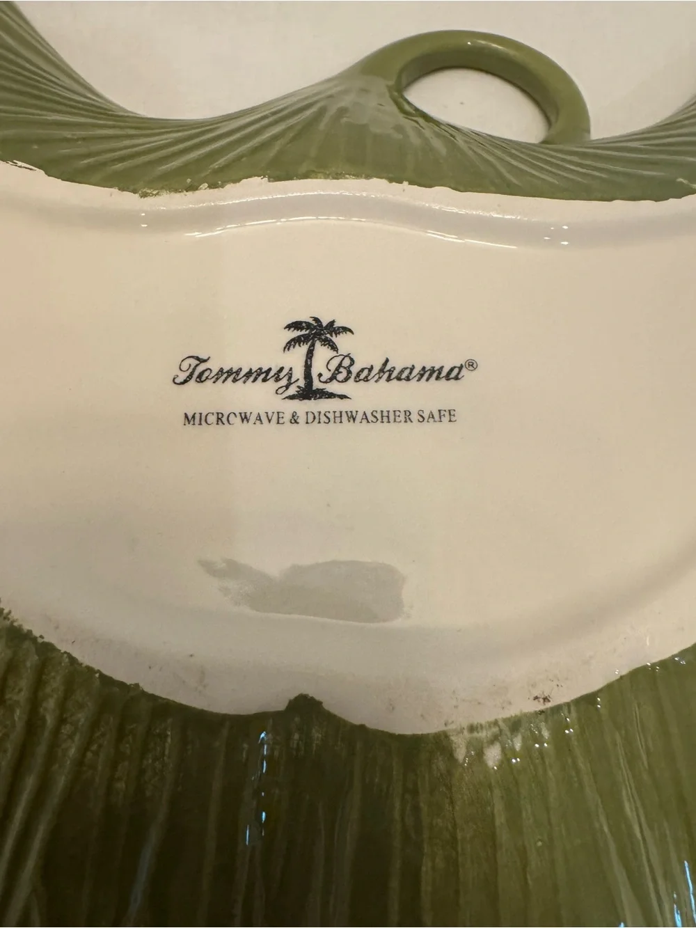 Tommy Bahama Ambiance Figural Green Gingko Leaf Ceramic Plates- Set of 2- 9.5”